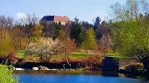  Fernblick �ber die Traisen zum Schloss Ochsenburg 
